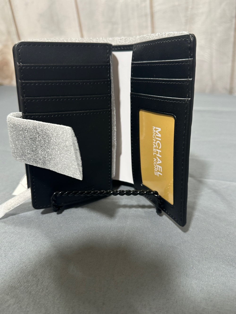 Michael Kors Jet Set Wallet - Picture 3 of 5